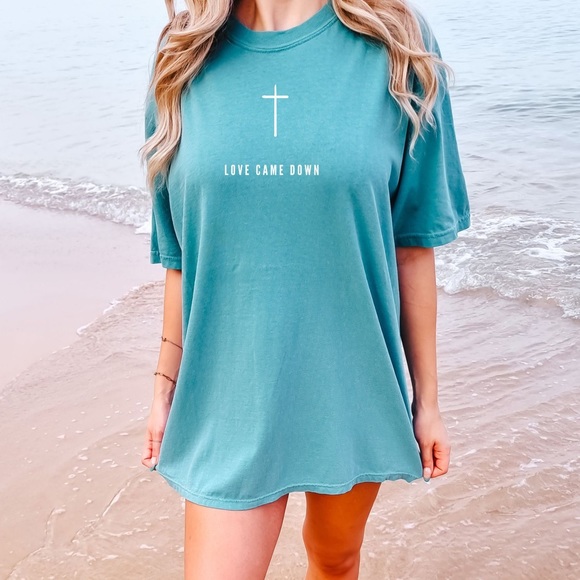 LOVE CAME DOWN TEE - Picture 6 of 14